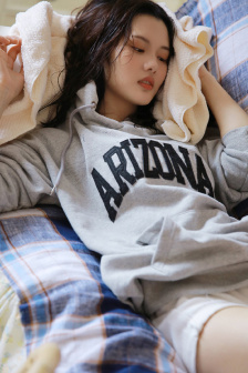 明星专题：艾丝特·盖蒂